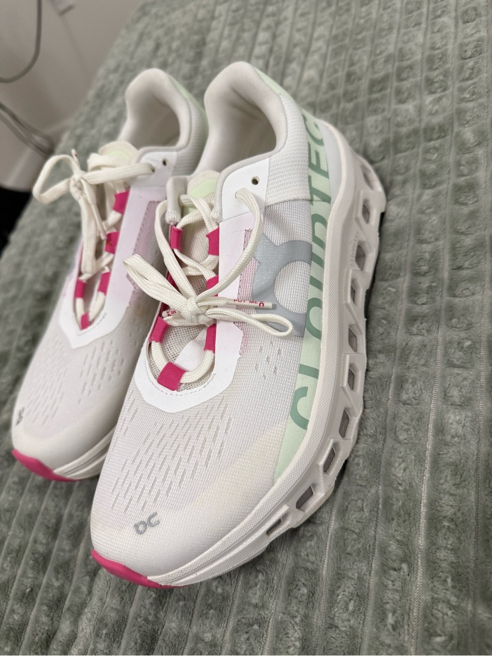 On Cloudmonster Women’s in White/Lika Colors